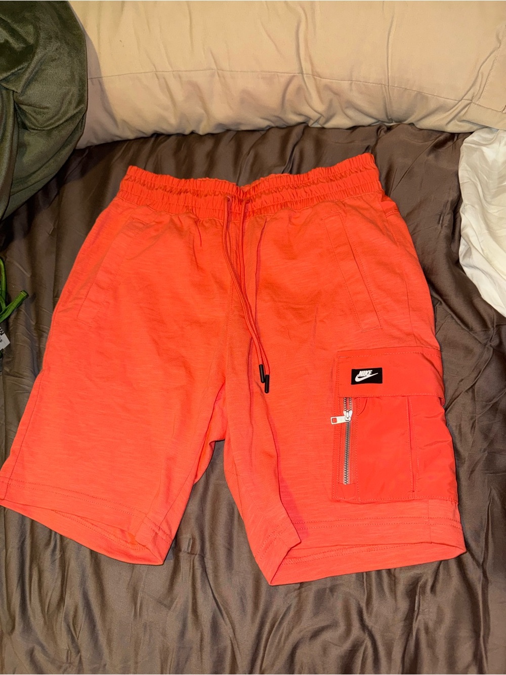 NWT Nike cargo shorts